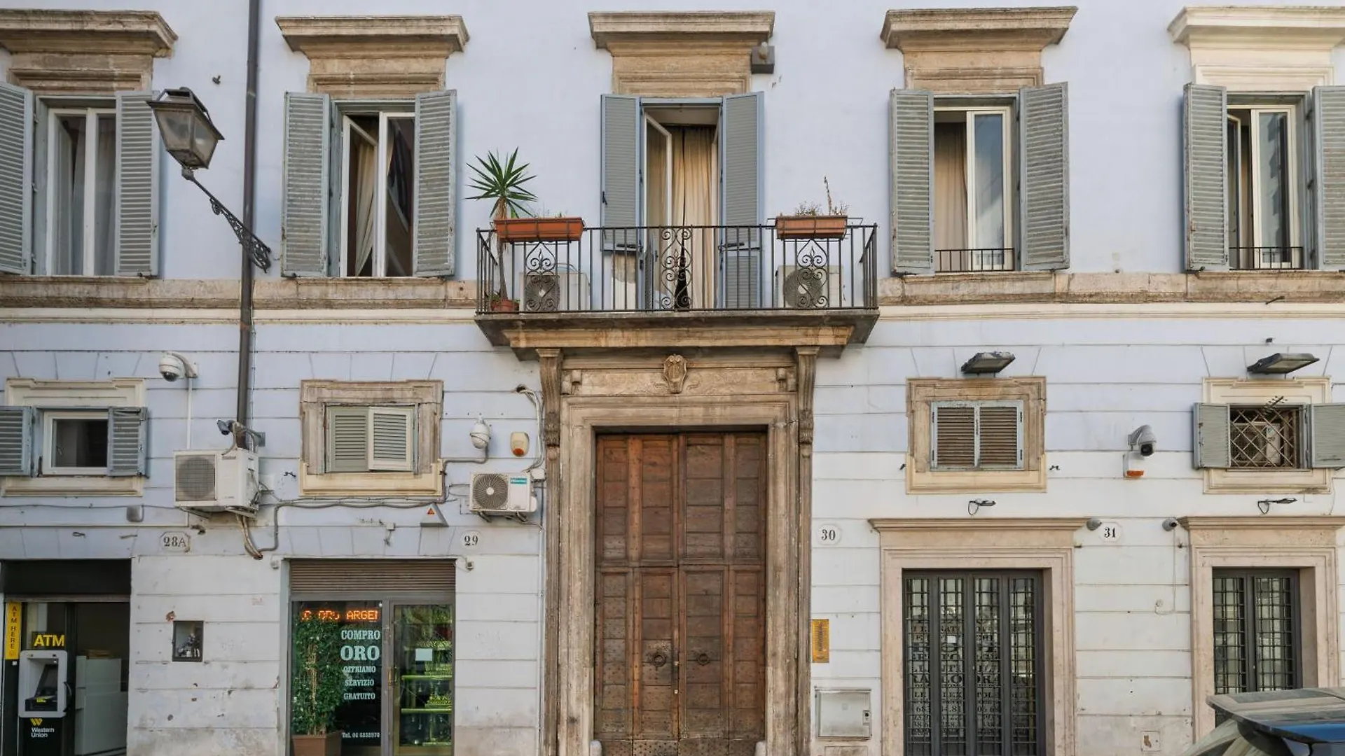 Domus Campo De Fiori Daire Roma 0*,